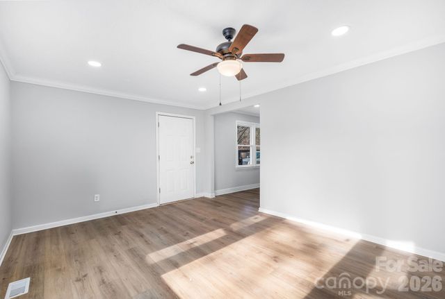 2447 Old NC 27 Highway 10, Mount Holly, NC 28120