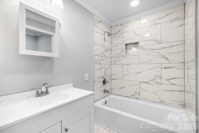 2447 Old NC 27 Highway 10, Mount Holly, NC 28120