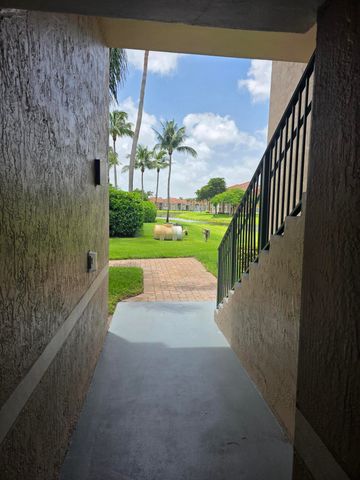 7824 SONOMA SPRINGS Circle 104, Lake Worth, FL 33463