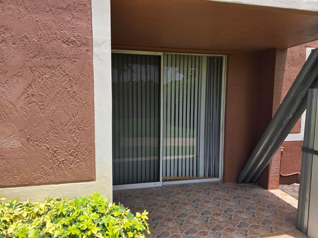 7824 SONOMA SPRINGS Circle 104, Lake Worth, FL 33463