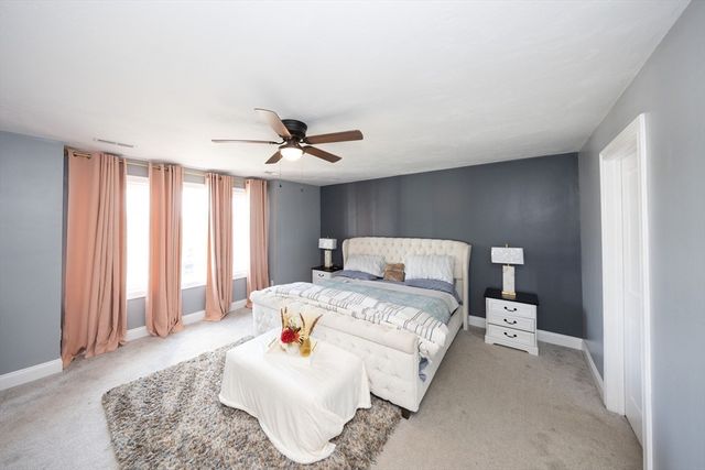 27 Pouts Lane 27, Uxbridge, MA 01569