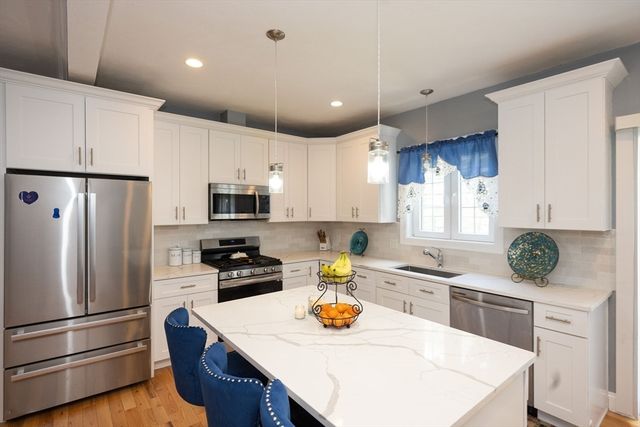 27 Pouts Lane 27, Uxbridge, MA 01569