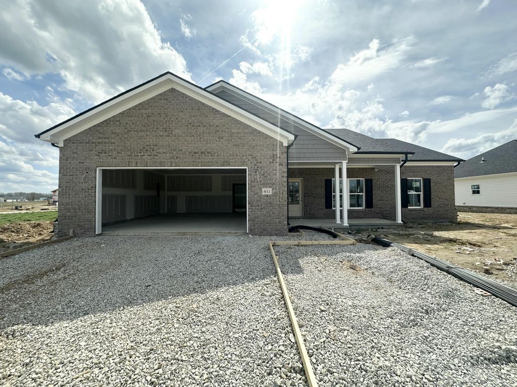 611 Comanche Drive, Richmond, KY 40475