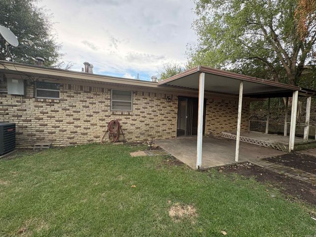 427 Sierra Madre Drive, North Little Rock, AR 72118