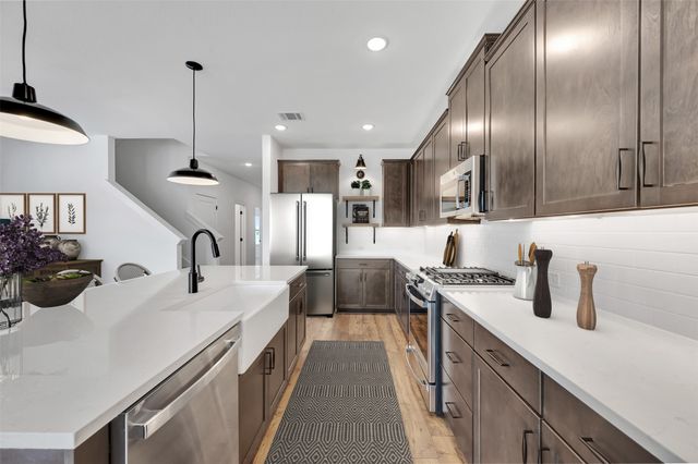 2133 Maple Ridge Drive, Van Alstyne, TX 75495