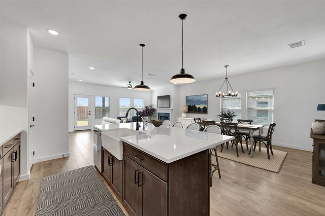 2133 Maple Ridge Drive, Van Alstyne, TX 75495