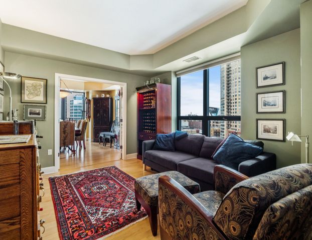 500 E Grant Street 810, Minneapolis, MN 55404