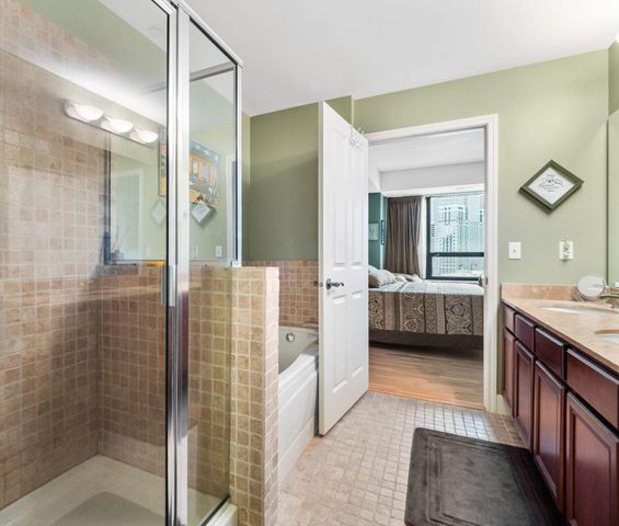 500 E Grant Street 810, Minneapolis, MN 55404