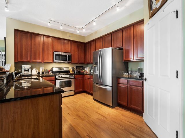 500 E Grant Street 810, Minneapolis, MN 55404