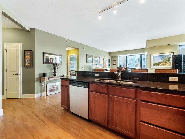 500 E Grant Street 810, Minneapolis, MN 55404