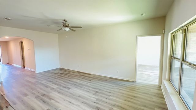 2037 Delta Downs Drive, Seagoville, TX 75159