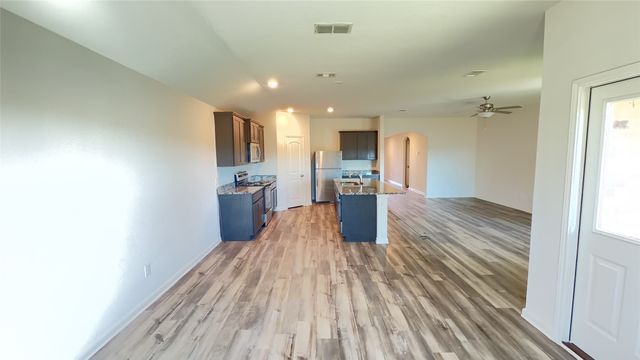 2037 Delta Downs Drive, Seagoville, TX 75159