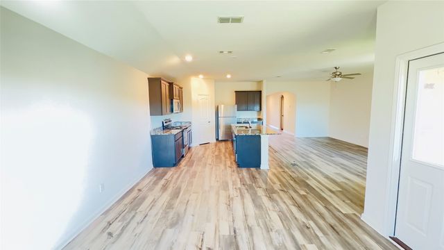 2037 Delta Downs Drive, Seagoville, TX 75159