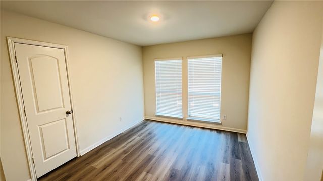 2037 Delta Downs Drive, Seagoville, TX 75159