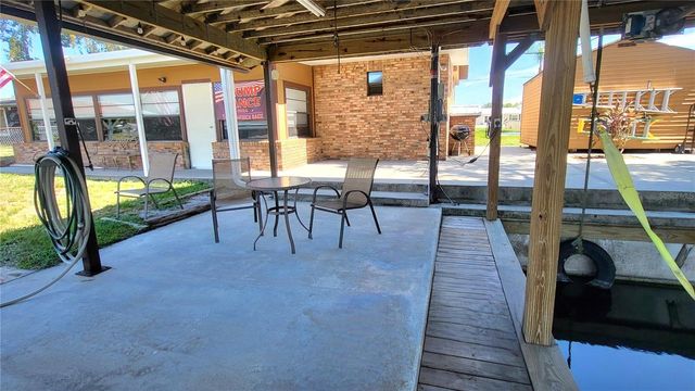 2096 HUNTER ROAD, Okeechobee, FL 34974