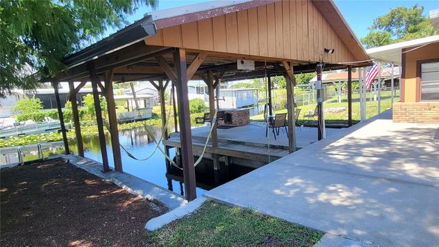 2096 HUNTER ROAD, Okeechobee, FL 34974