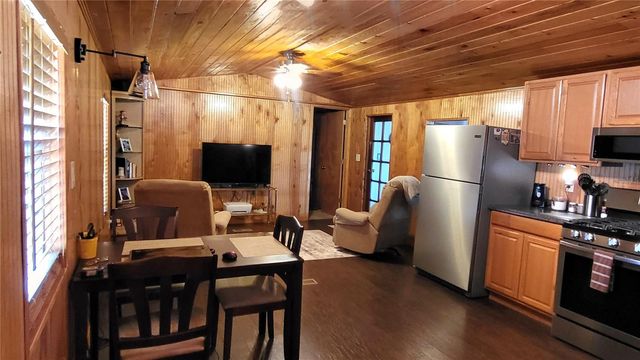 2096 HUNTER ROAD, Okeechobee, FL 34974