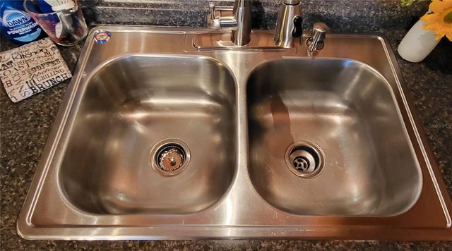 2096 HUNTER ROAD, Okeechobee, FL 34974