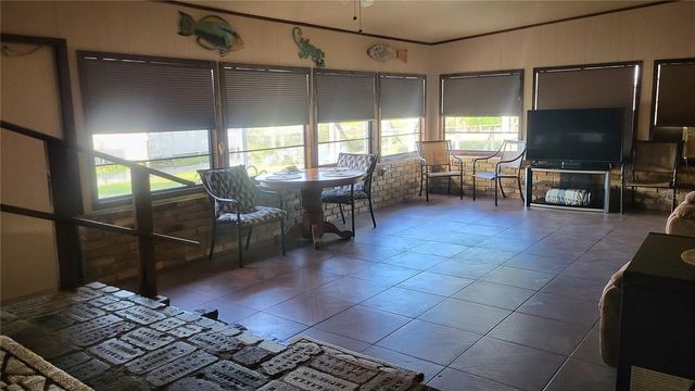 2096 HUNTER ROAD, Okeechobee, FL 34974