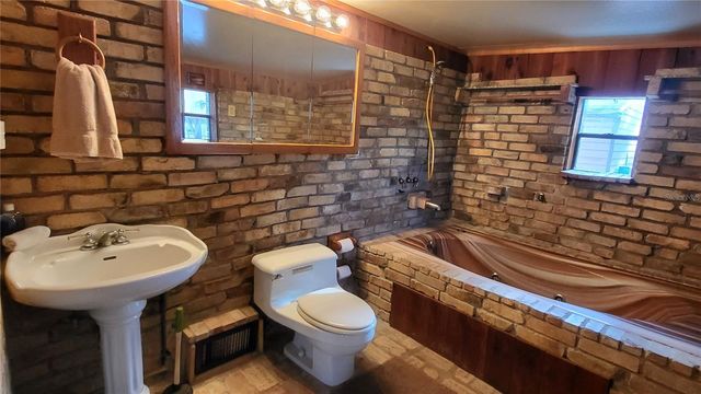 2096 HUNTER ROAD, Okeechobee, FL 34974