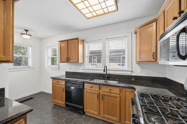 2277 Ivanhoe Street, Denver, CO 80207