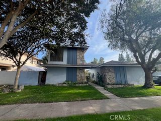 869 N Mallard 1, Orange, CA 92867