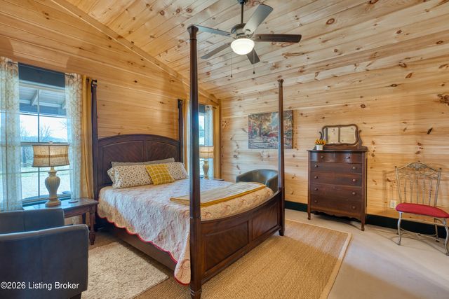 8743 KY-52, Loretto, KY 40037