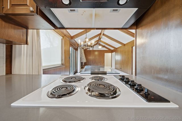 7816 E 58th Street, Tulsa, OK 74145