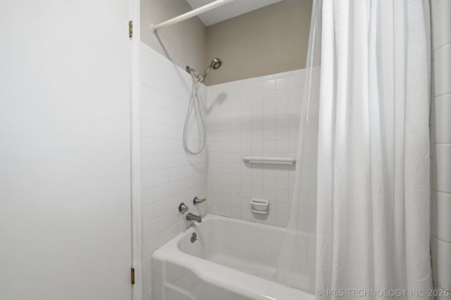 7816 E 58th Street, Tulsa, OK 74145