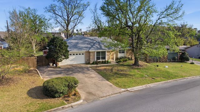 7816 E 58th Street, Tulsa, OK 74145