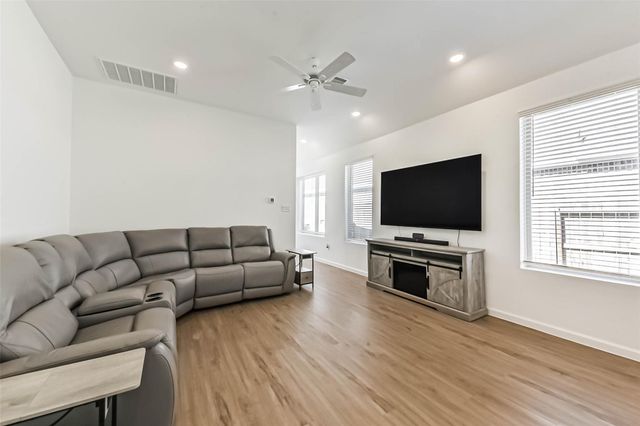 304 Dam Drop Drive, New Caney, TX 77357