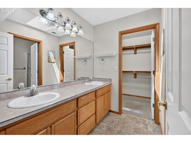 16060 Sw WILLOW Dr, Sherwood, OR 97140
