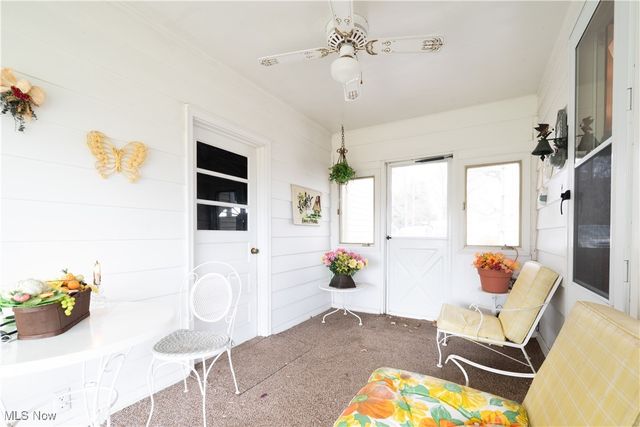 376 Johnson Plank Road NE, Warren, OH 44481