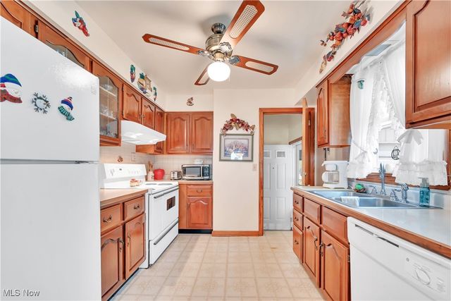 376 Johnson Plank Road NE, Warren, OH 44481