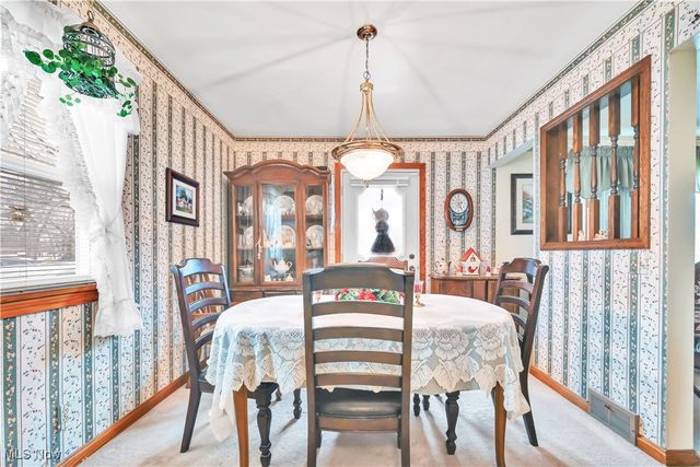 376 Johnson Plank Road NE, Warren, OH 44481