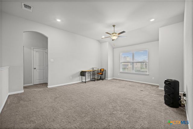 811 S Clanton Cove, Killeen, TX 76542