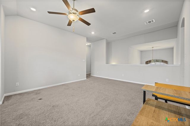 811 S Clanton Cove, Killeen, TX 76542