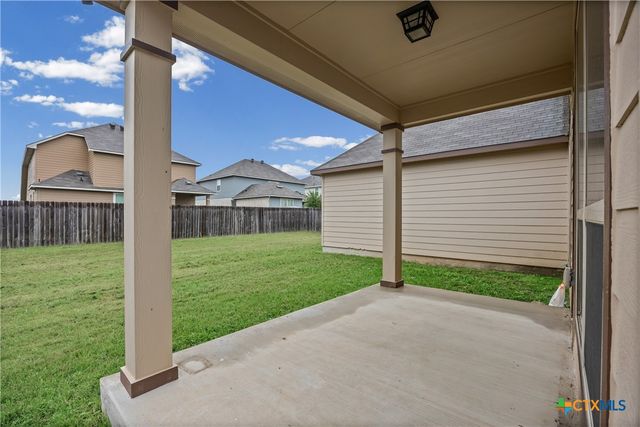 811 S Clanton Cove, Killeen, TX 76542