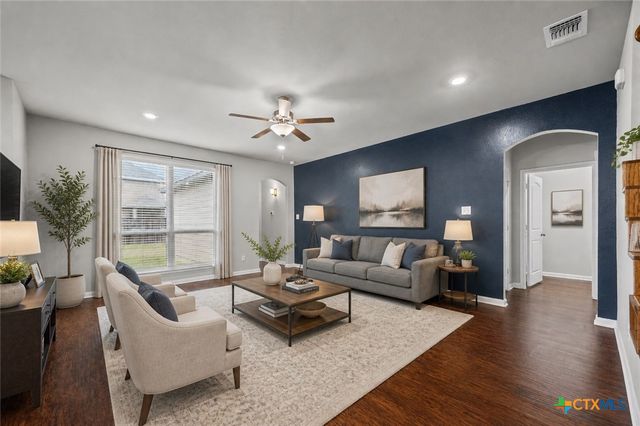 811 S Clanton Cove, Killeen, TX 76542