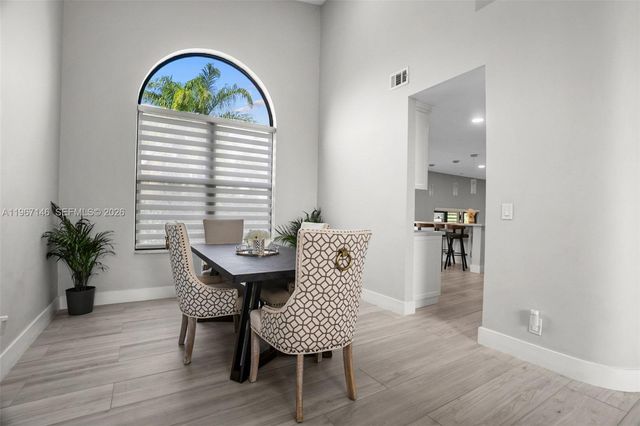 1034 NW 184th Way, Pembroke Pines, FL 33029