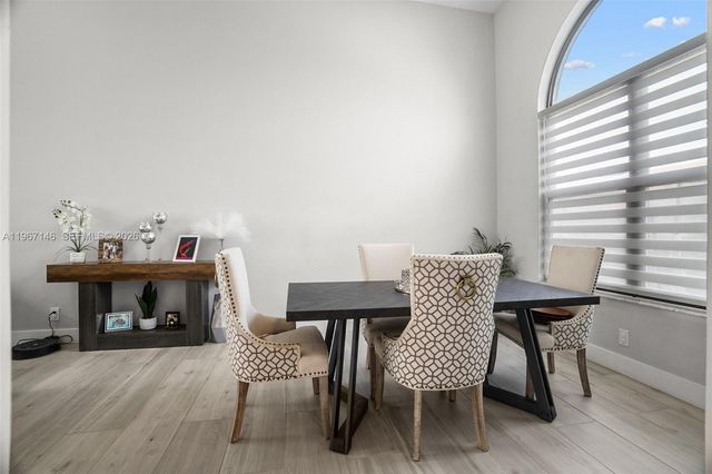 1034 NW 184th Way, Pembroke Pines, FL 33029