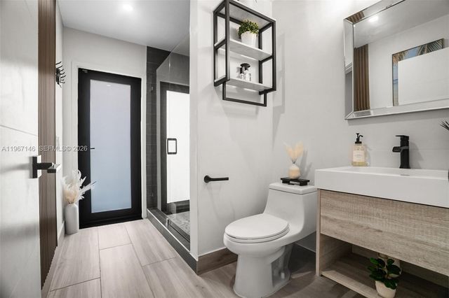 1034 NW 184th Way, Pembroke Pines, FL 33029