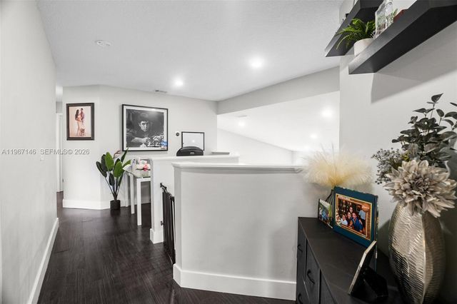 1034 NW 184th Way, Pembroke Pines, FL 33029