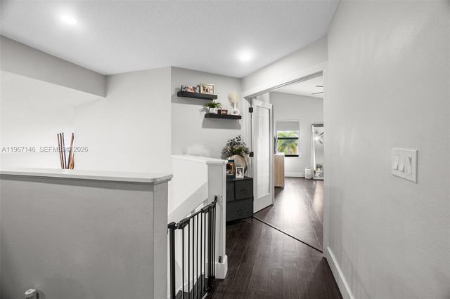 1034 NW 184th Way, Pembroke Pines, FL 33029