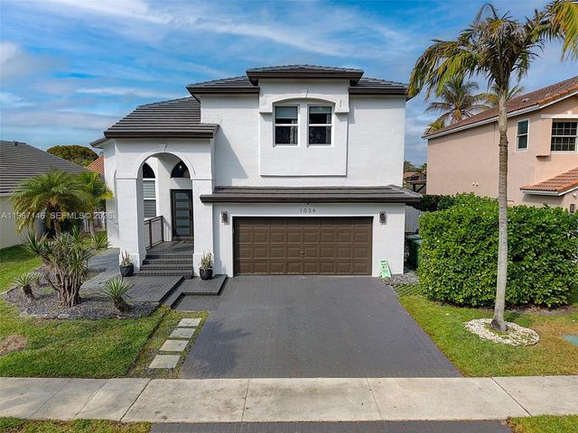 1034 NW 184th Way, Pembroke Pines, FL 33029