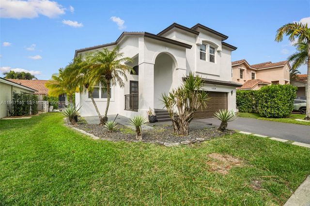 1034 NW 184th Way, Pembroke Pines, FL 33029