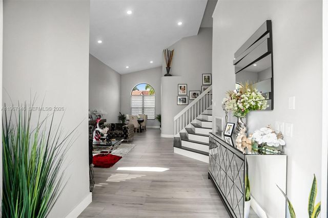 1034 NW 184th Way, Pembroke Pines, FL 33029