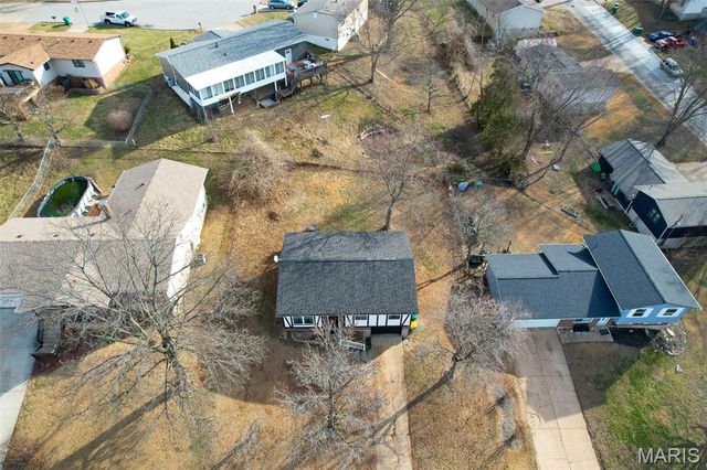 1062 Sunridge Trail W, Pevely, MO 63070