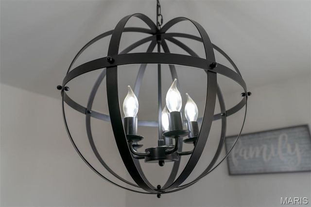 1062 Sunridge Trail W, Pevely, MO 63070