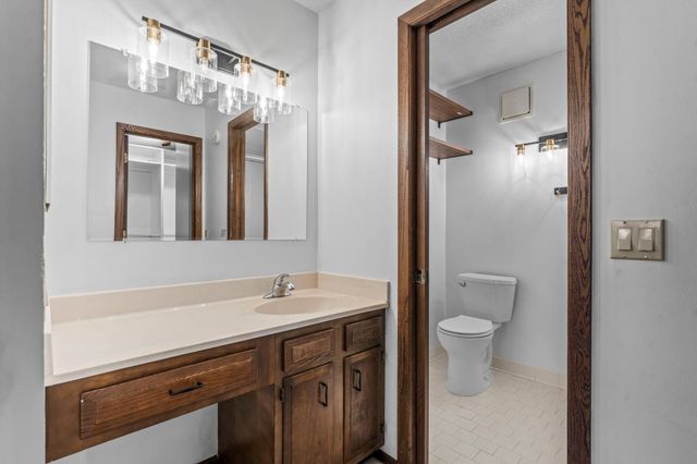 9700 Portland Avenue S 332, Bloomington, MN 55420